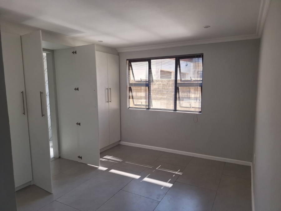 To Let 1 Bedroom Property for Rent in Retief Eastern Cape